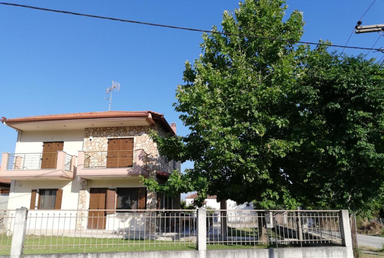 Villa Elva Asproválta Exteriér fotografie